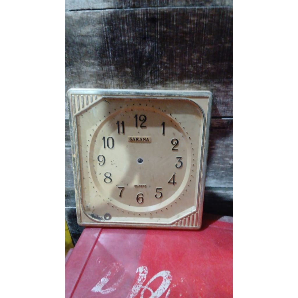 jam dinding 45rb  jadul antik kuno lawas vintage display  mati