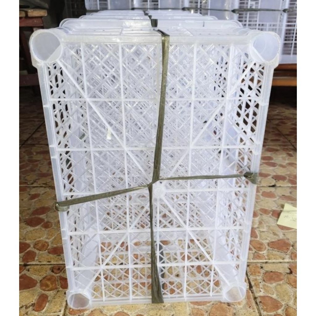 Keranjang buah bekas jeruk, dan anggur