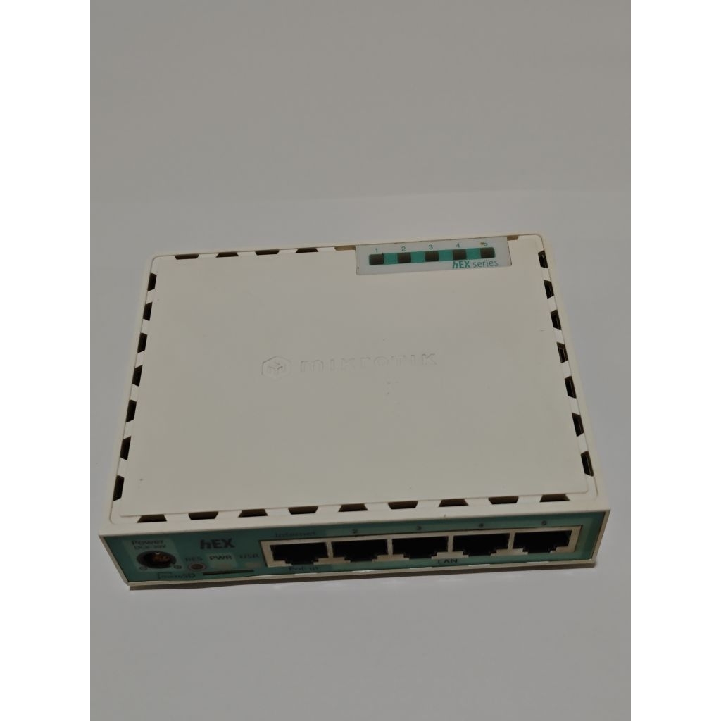 Mikrotik RB750Gr3 bekas migrasi