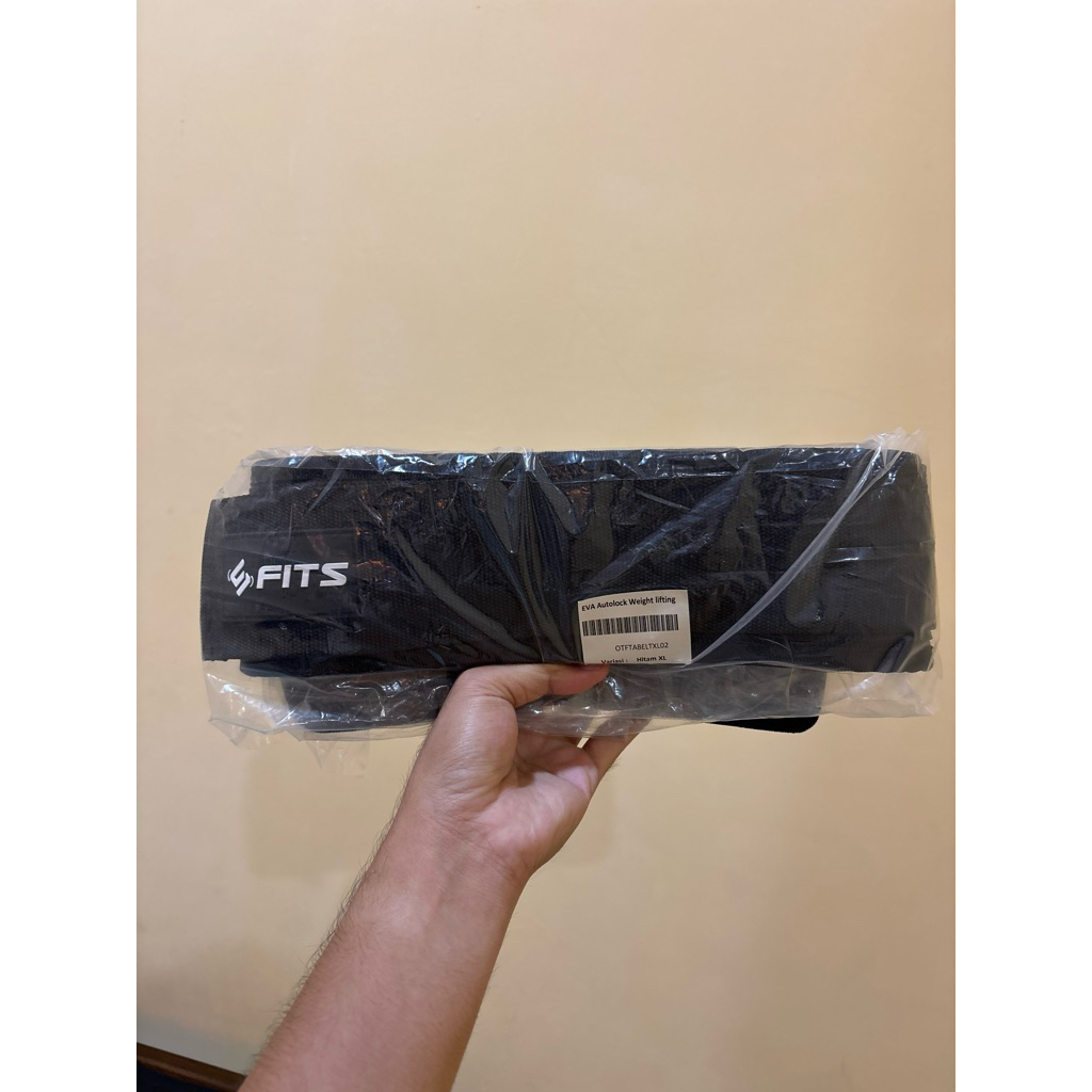 sabuk gym (weightlifting belt)