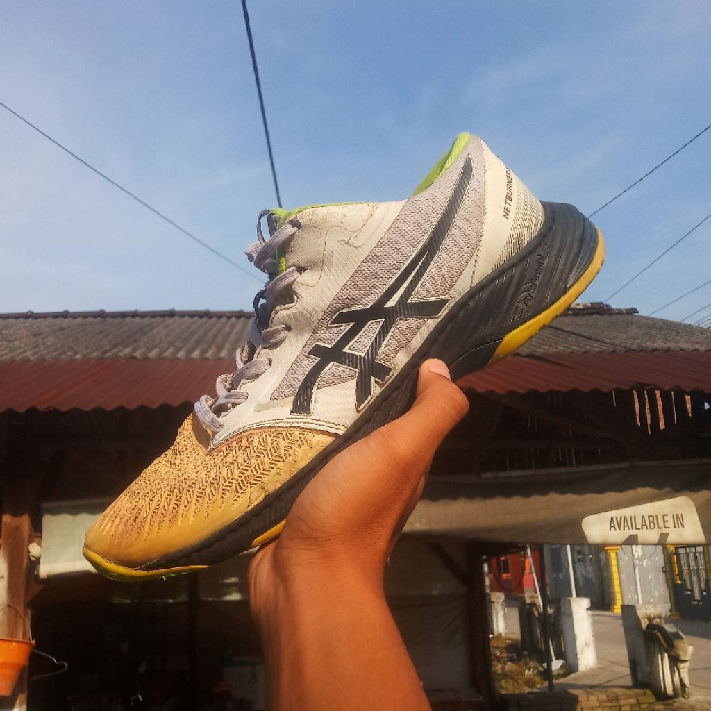 sepatu second asik netbuner size 43
