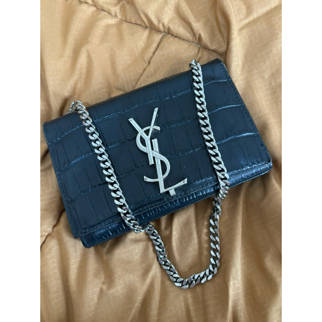 Preloved tas slingbag clutch ysl second