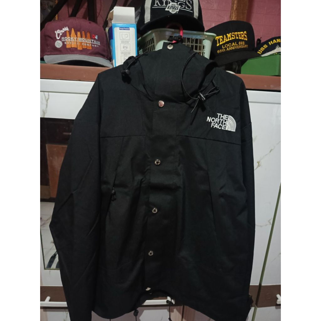 JAKET TNF GORETEX ORIGINAL