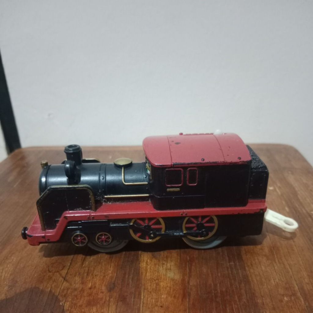 tomy plarail chuggington old pete