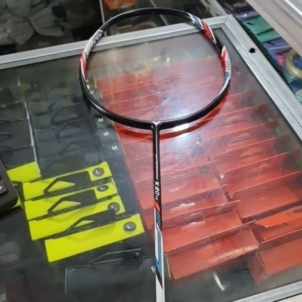 Raket badminton VICTOR HYPERNANO X 20H