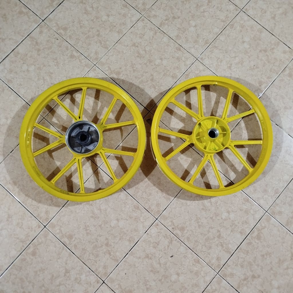Velg Daytona GP WHEEL Honda HR-M1 YF-C2 Kuning Original