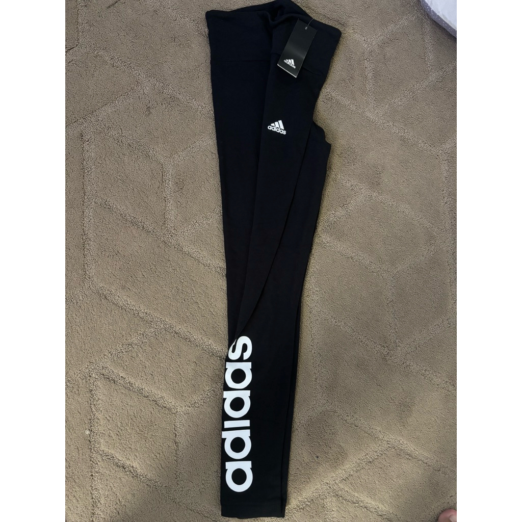 Preloved celana olahraga adidas