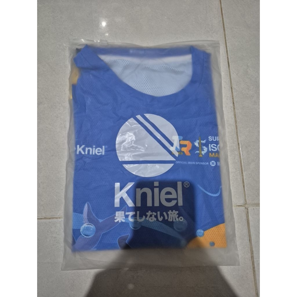 Jersey Lari Isoplus Run Marathon Surabaya 2025 Size L ( KNIEL )