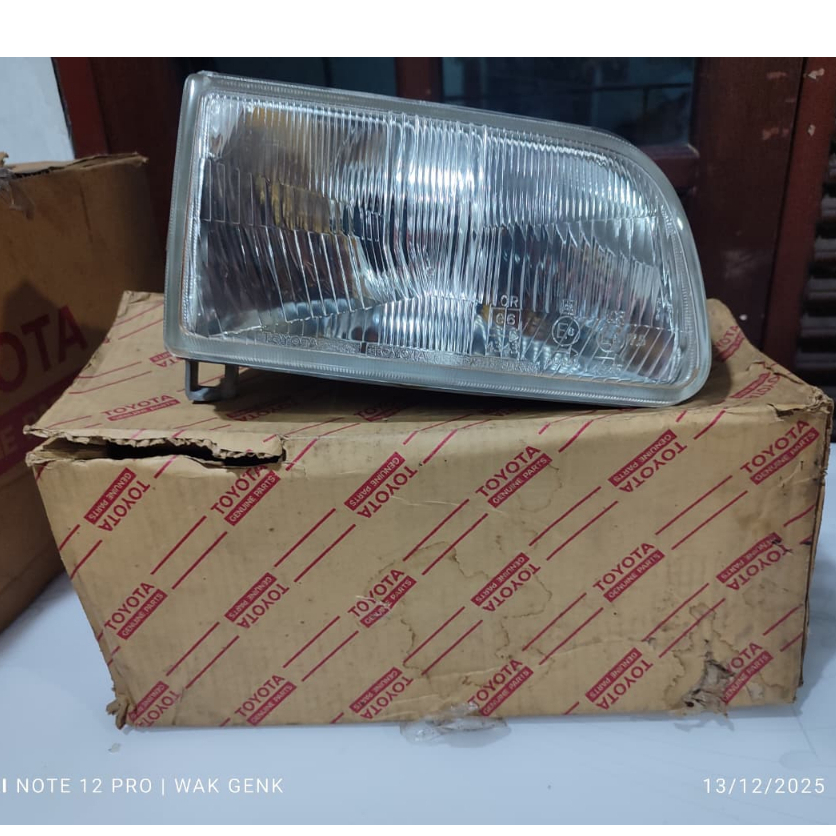 NOS Headlamp ORI toyota starlet kotak 85 86 87 Koito
