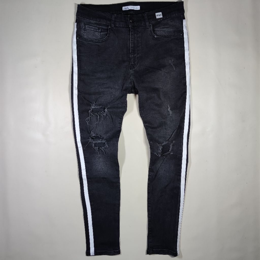(PERHATIKAN DESKRIPSI) ZARA WHITE LINE RIPPED STRETCH JEANS