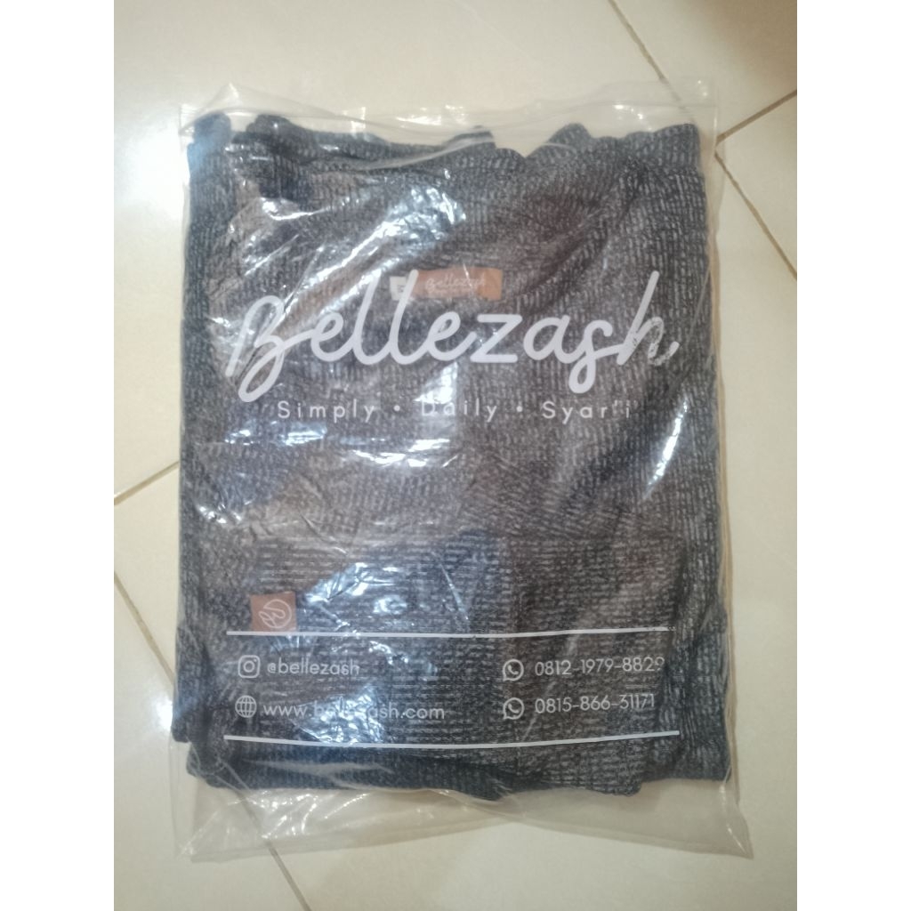 Noir abaya-BLACK MISTY(BELLEZASH)