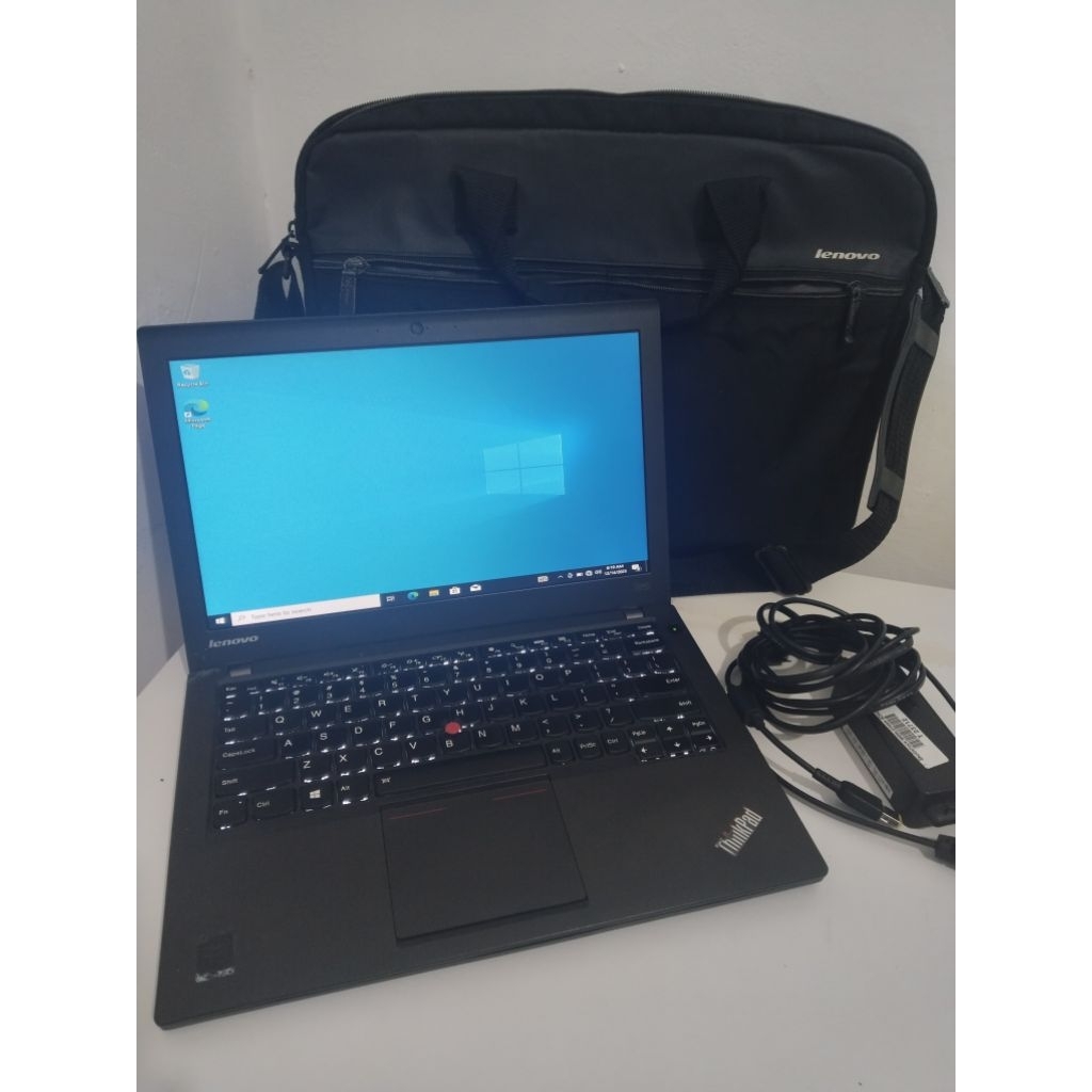Laptop Lenovo Thinkpad x240 Intel Core i5 SSD 256 GB RAM 8 GB
