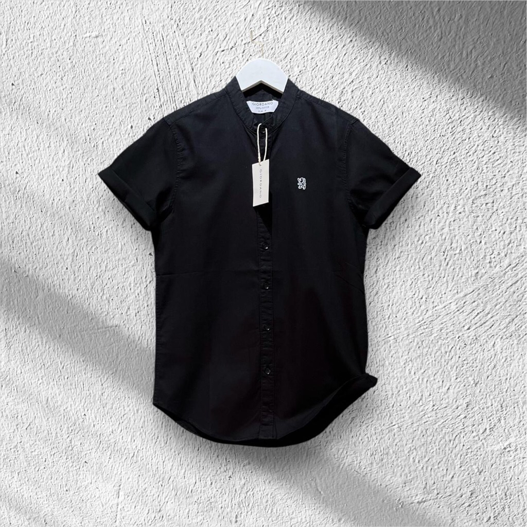 KEMEJA GIORDANO PENDEK/KEMEJA GIORDANO TERBARU/KEMEJA PENDEK PRIA TERBARU /KEMEJA PENDEK PRIA TERKIN