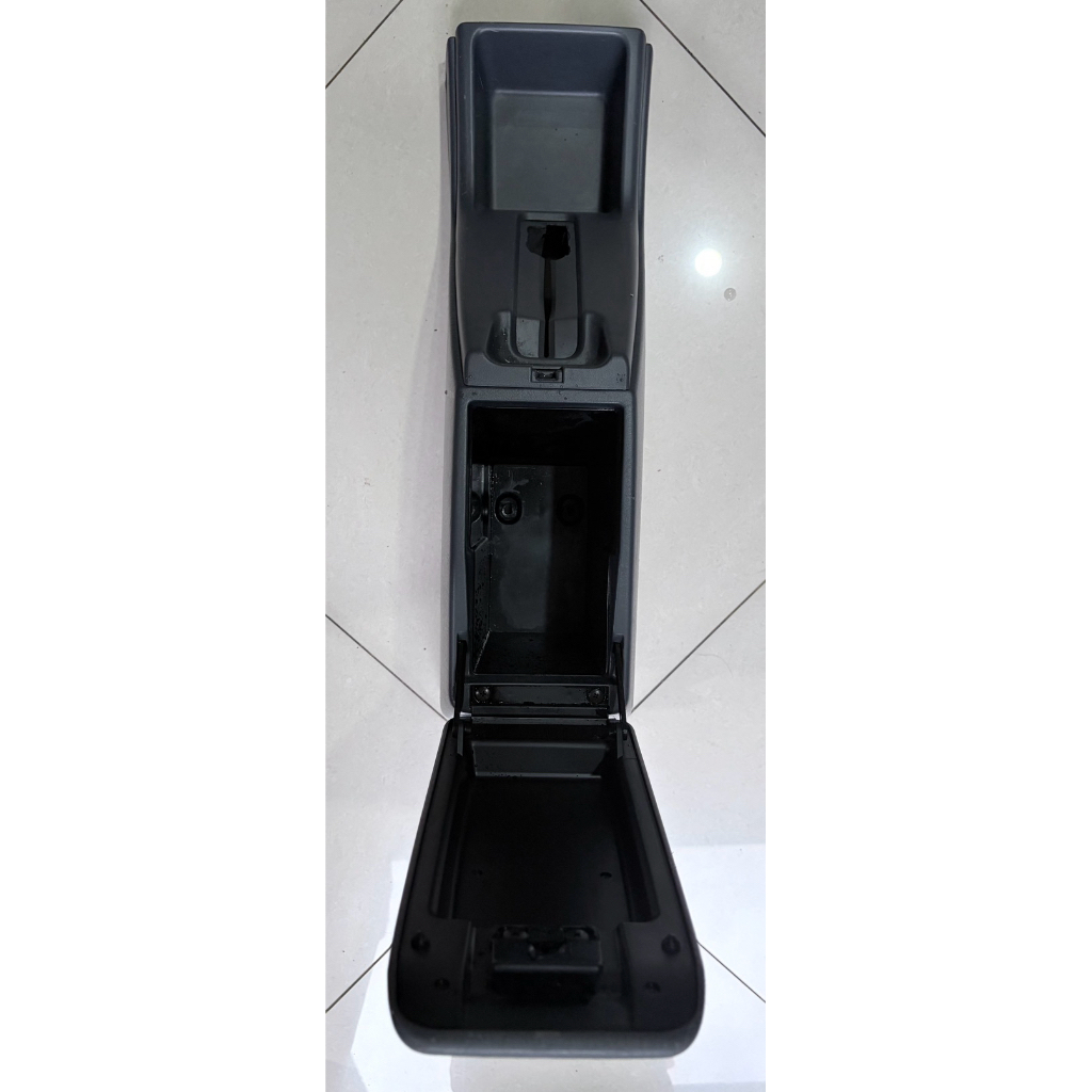 Console Box / Konsol Tengah Original Toyota Kijang Kapsul (LGX/SGX/Krista)