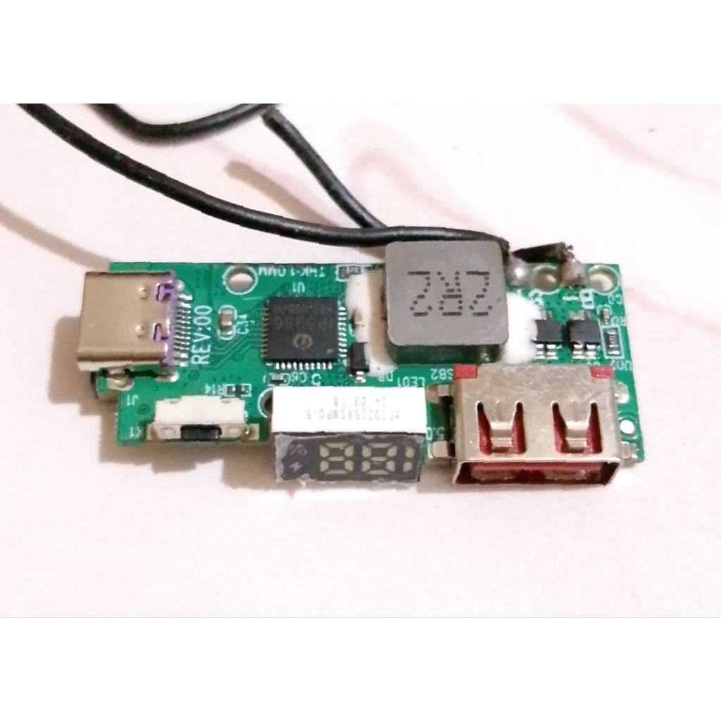 Modul Powerbank Digital LED Fash Charger 2,5A 5V 1 slot cas  tab C kondisi baru