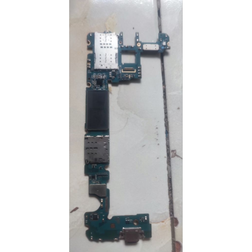 Mesin-hp-samsung-a8-plus-matot kena mmc kata kang service center