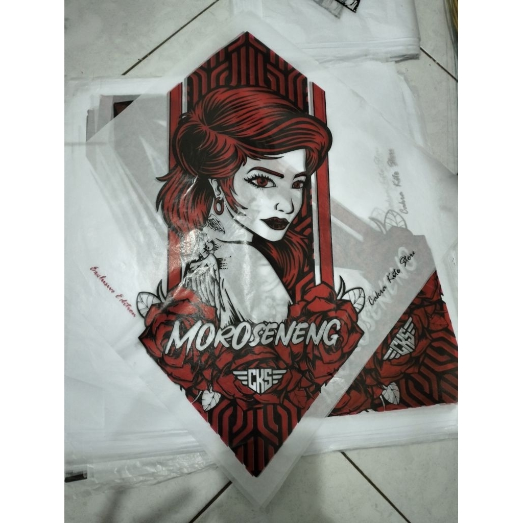 KERTAS LAYANGAN KERTAS MINYAK 2 WARNA HARGA PER 10PCS