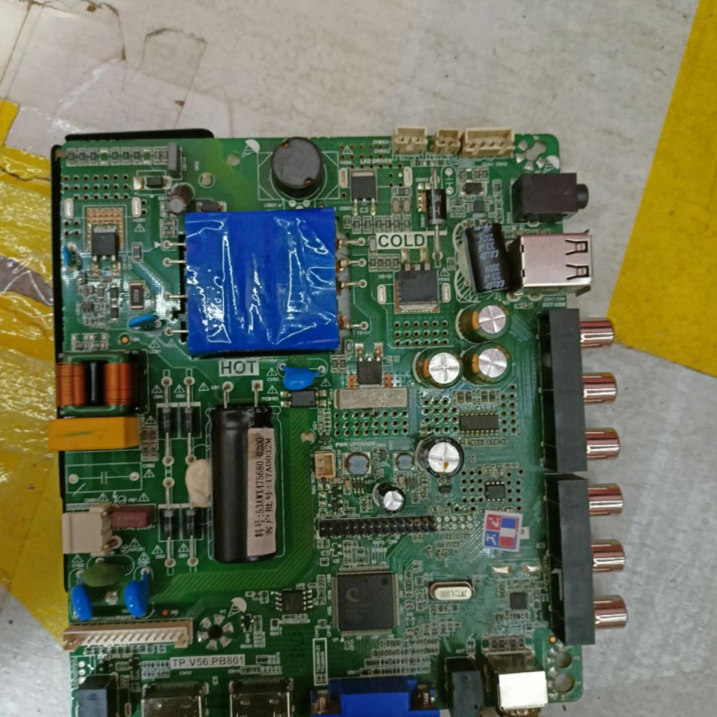 mesin tv coocaa 32E28W