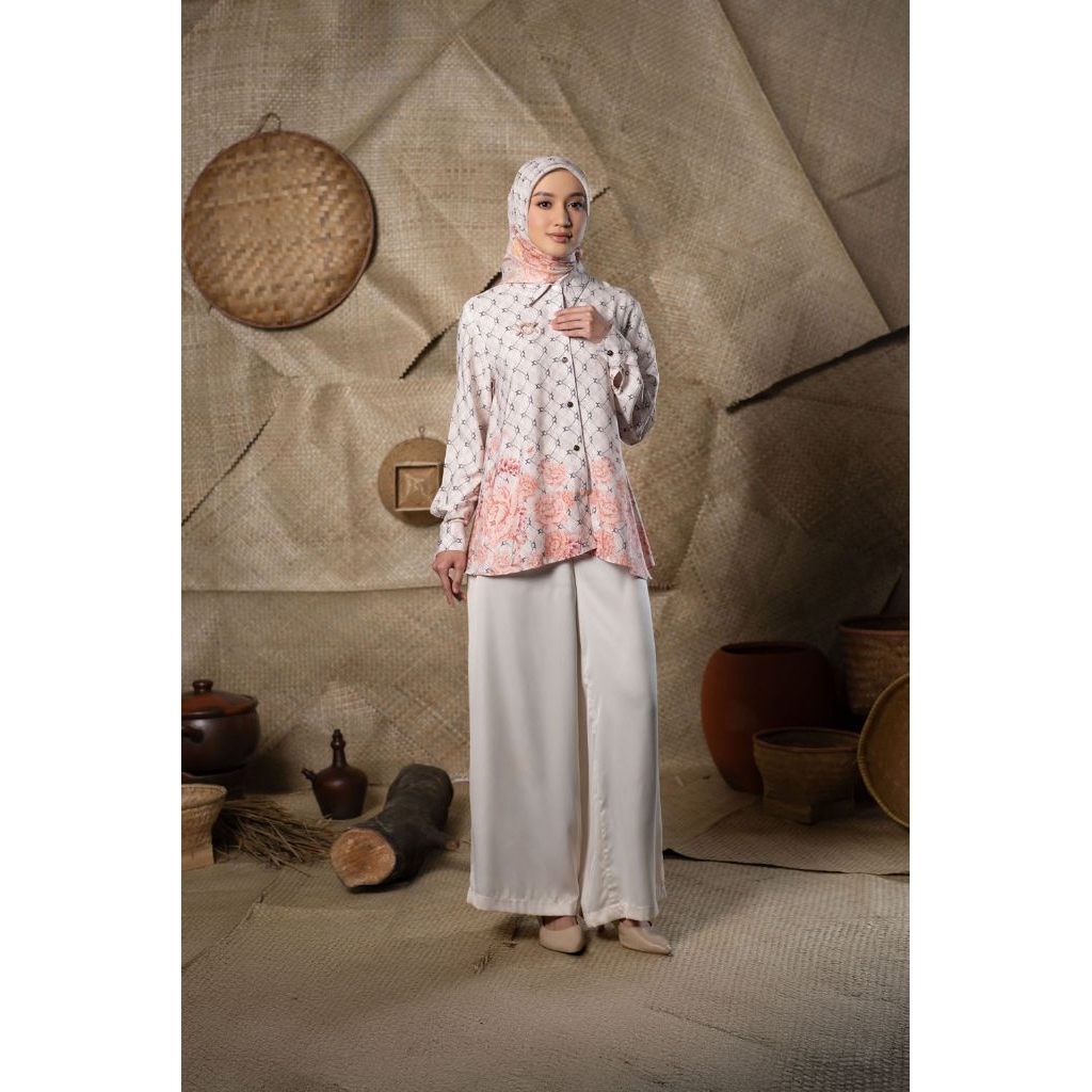 Wearing Klamby Rosette