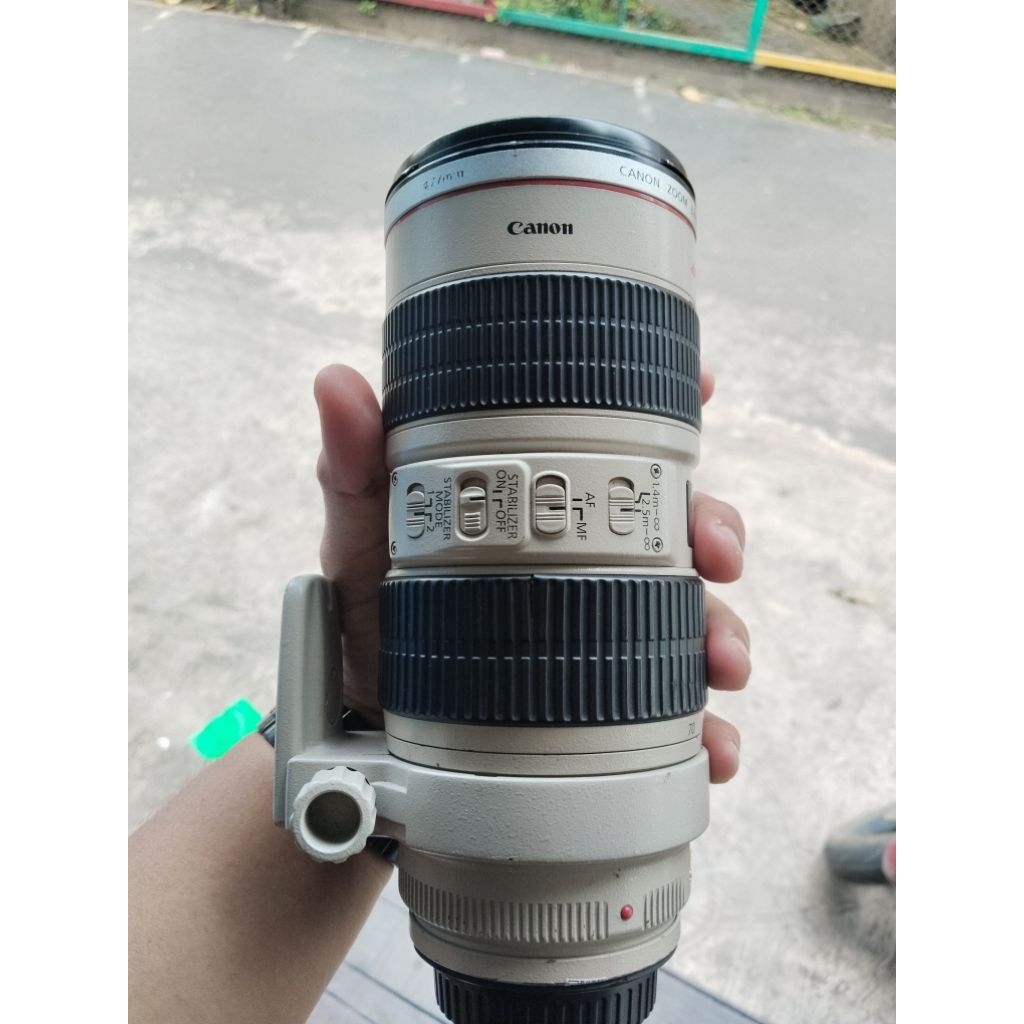lensa canon 70- 200 F2.8 USM IS