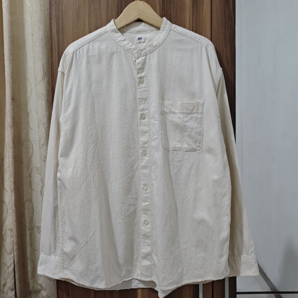 Kemeja Denim Shanghai Uniqlo