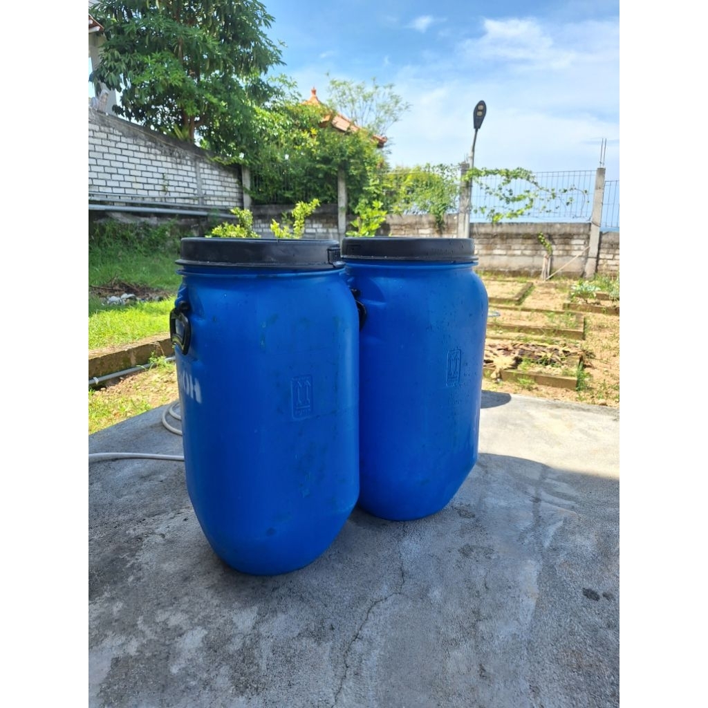 Gentong/drum plastik 30 liter