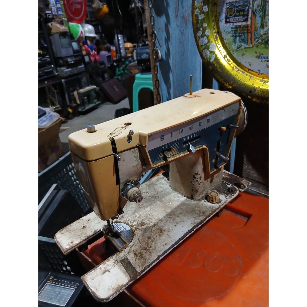 Mesin jahit singer 525rb jadul antik vintage lawas kuno display anggep mati