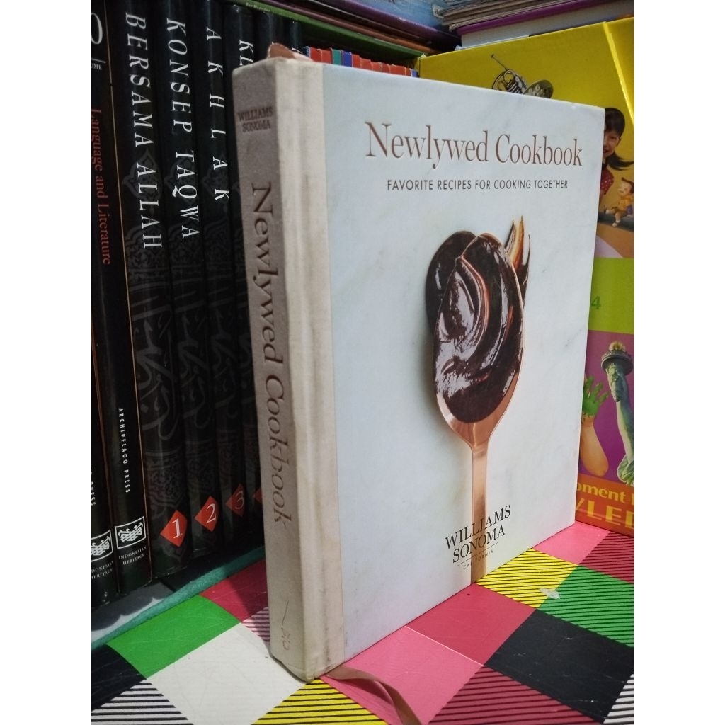 RESEP MASAKAN IMPORT NEWLYWED COOKBOOK FAVORITE RECIPES FOR COOKING TOGETHER BY WILLIAMS SONOMA