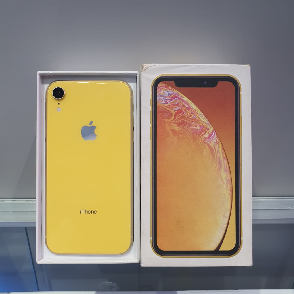 iPhone XR SECOND 64 GB