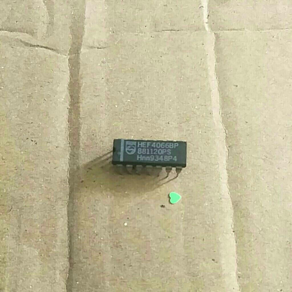 ic HEF4052BP HEF4066BP