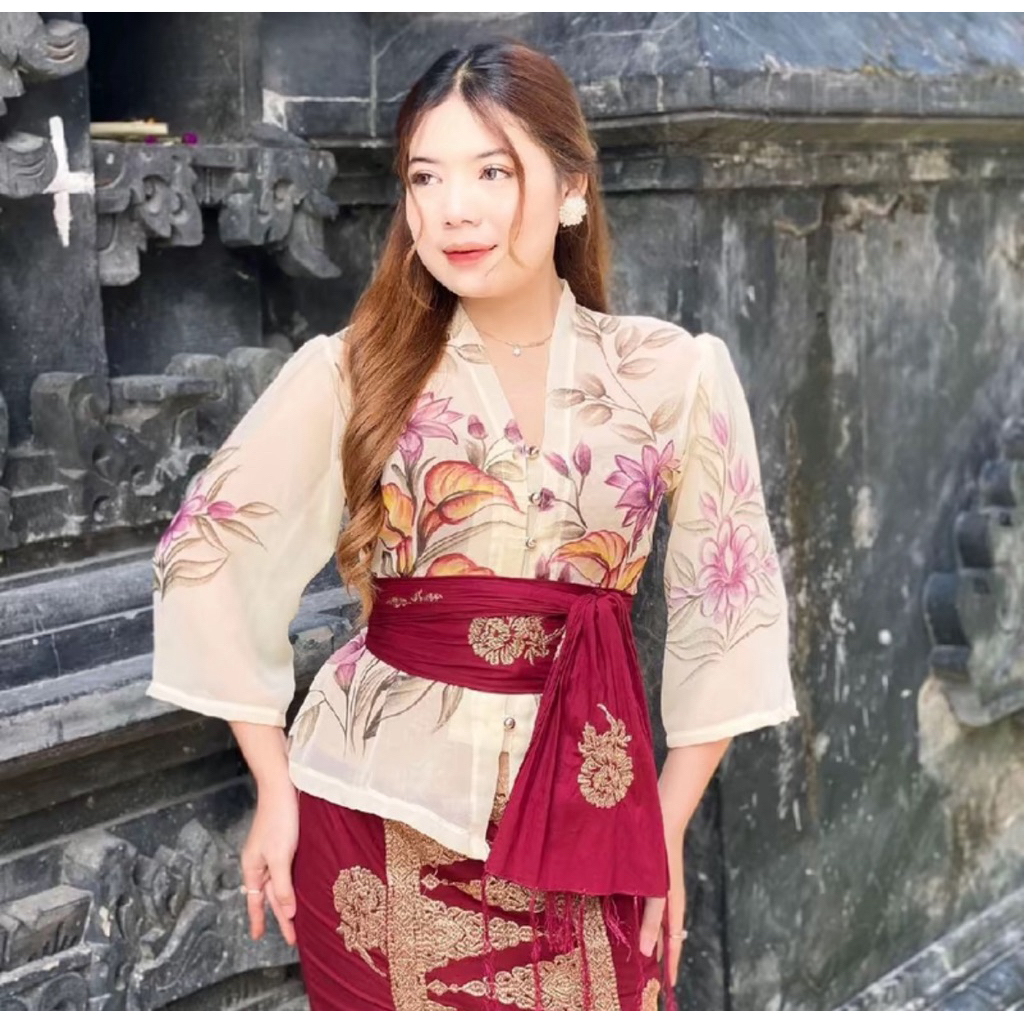 kebaya kerawang lukis dan kebaya sifon lukis