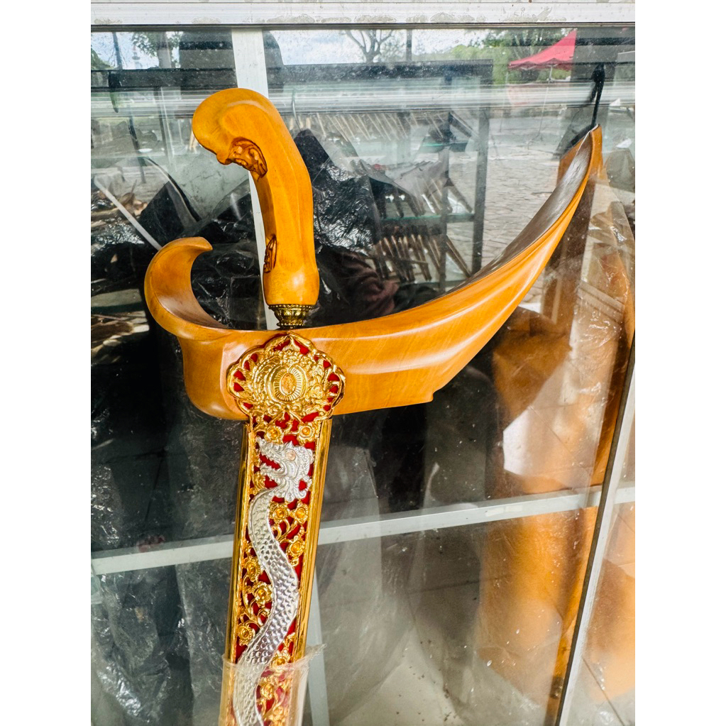 Warangka Ladrang Solo Pendok Topeng Sepuh Emas