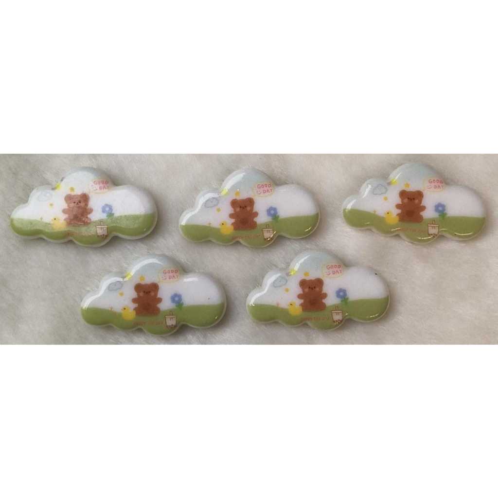 MANIK AKRILIK LUBANG TEMBUS AWAN BEAR