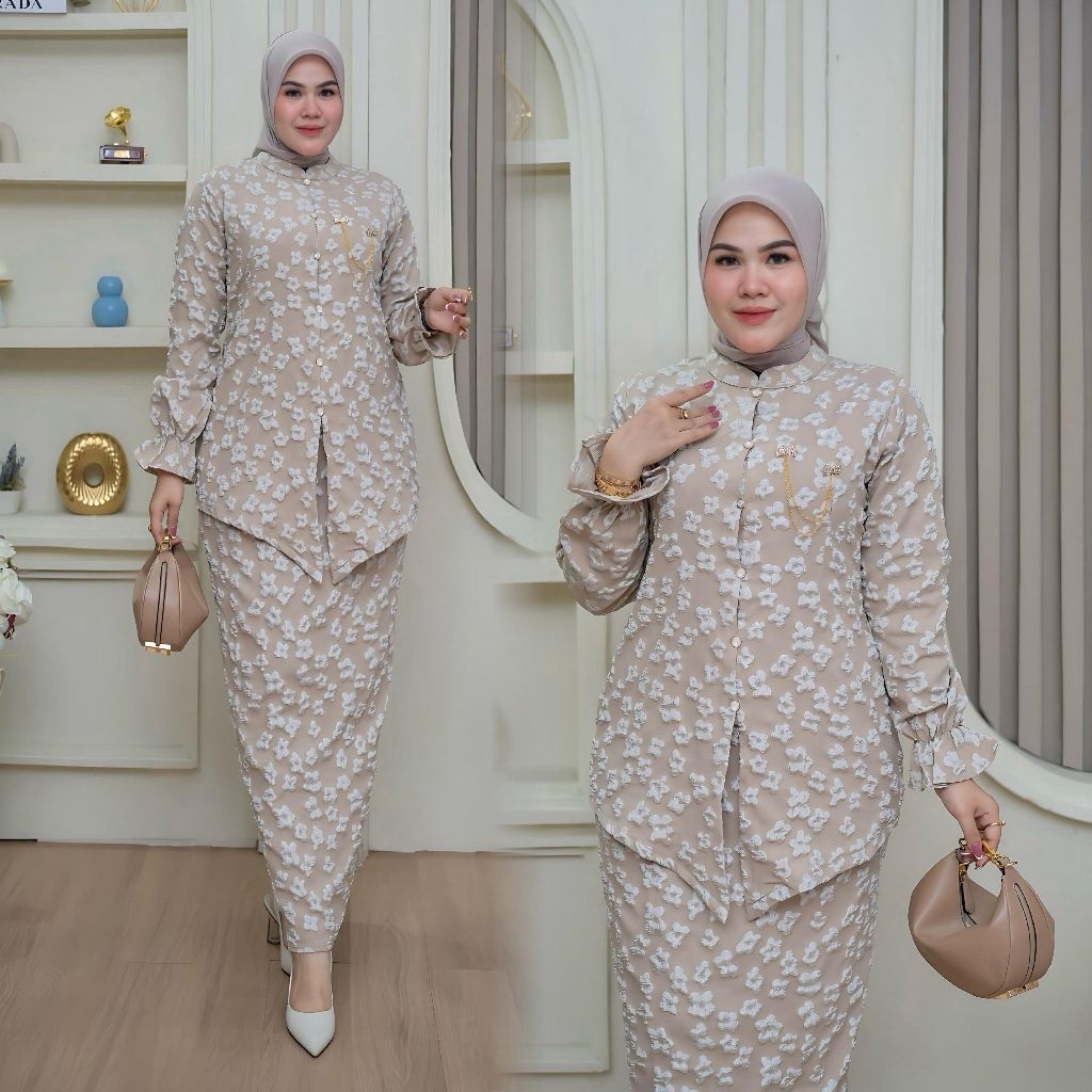 Set Kebaya Nurhaliza 2 Premium Beige/Krem