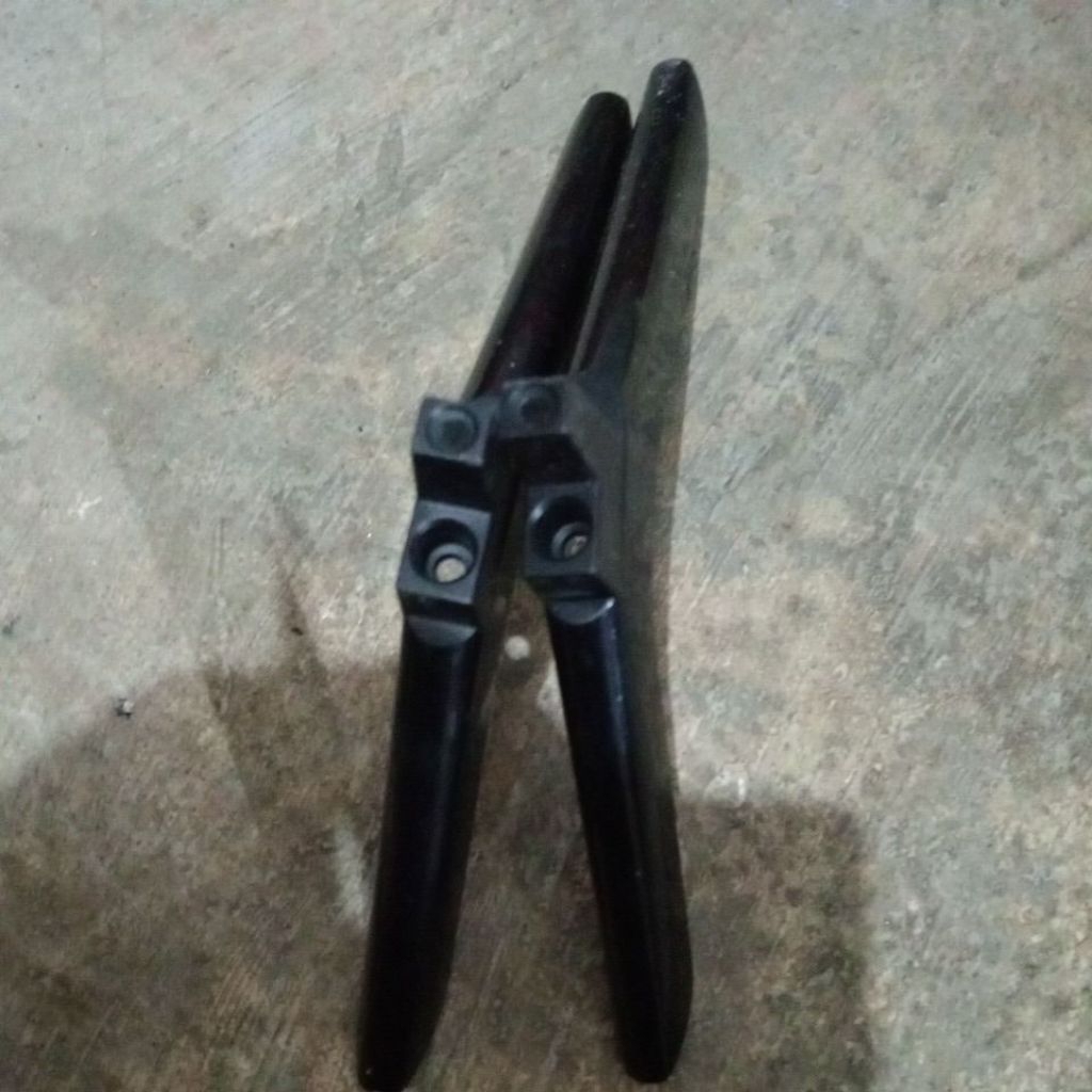 Kaki TV Advance 3203A