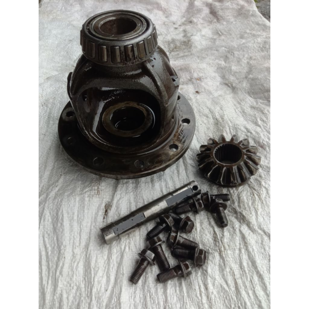 TENGKORAK GARDAN MOBIL L300 DIESEL ASLI COPOTAN ORIGINAL