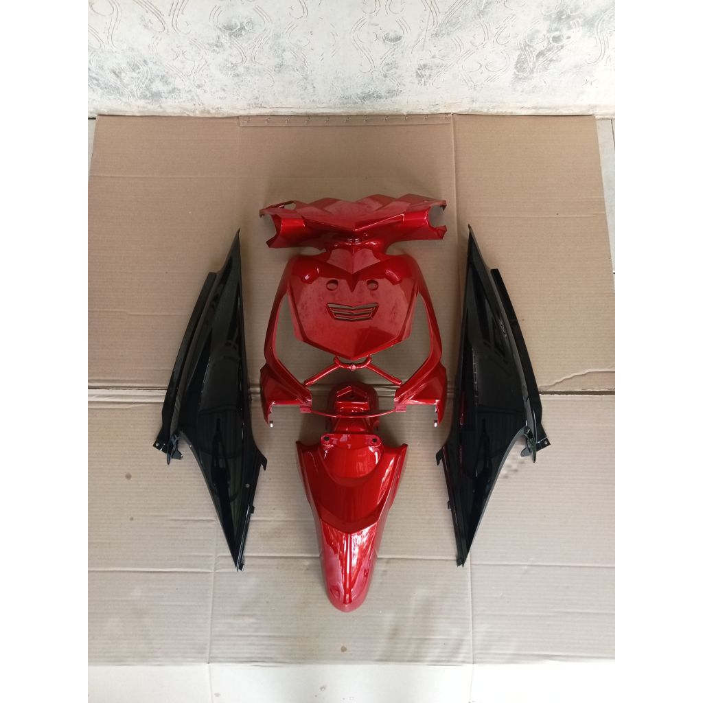 full body halus Honda beat karbu merah body hitam