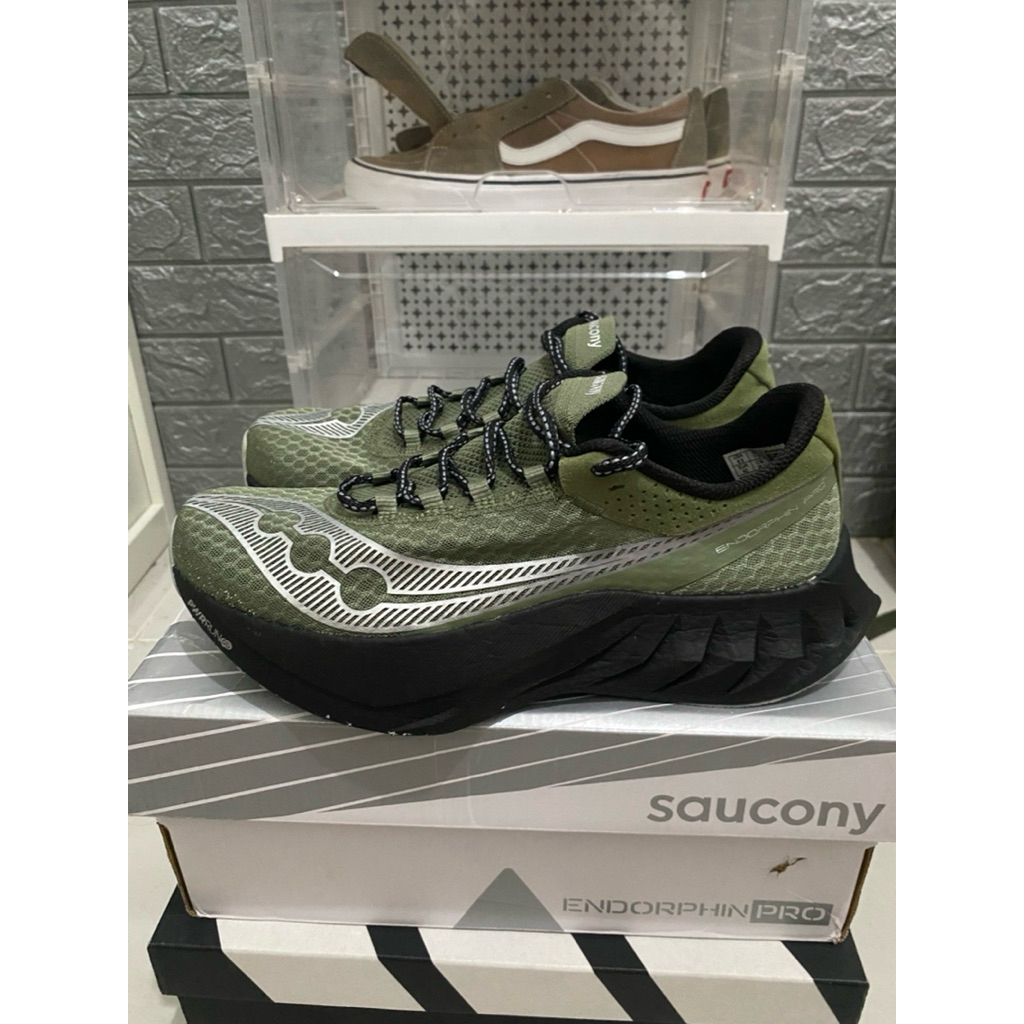 SAUCONY ENDORPHIN PRO 4