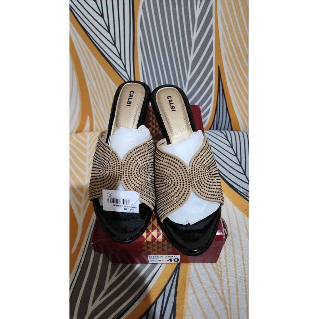 Sandal Hak Tinggi Merek Calbi BBEX 2007