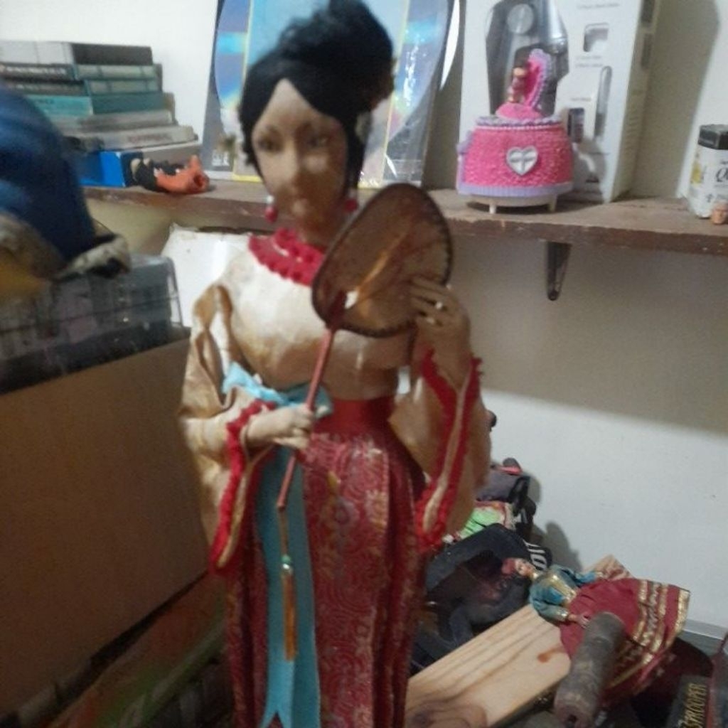 boneka pajangan tua cina