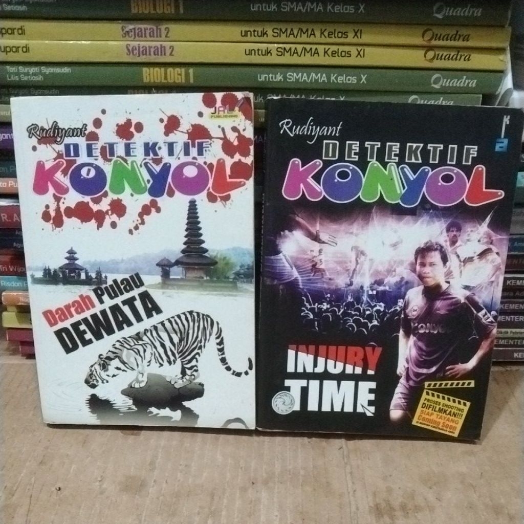 Novel bekas Detektif konyol