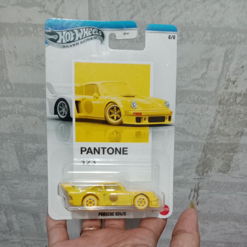 Porsche 934/5 Pantone