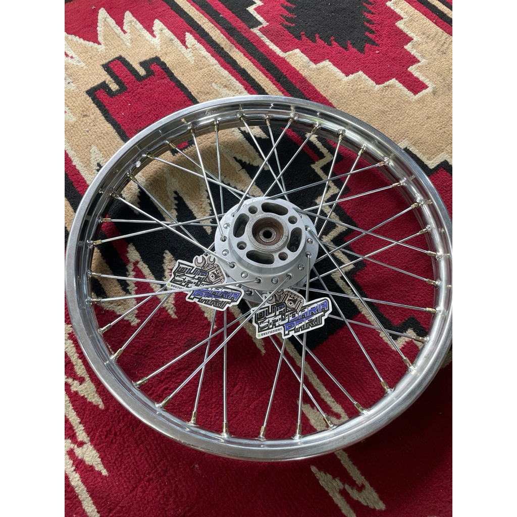 VELEK/VELG DEPAN SUZUKI SMASH OLD PNP SMASH NEW ORIGINAL