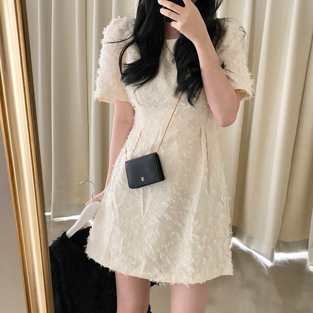 DRESS MINI BULU BULU CREAM FORMAL PESTA KOREANSTYLE BKK VINTAGE