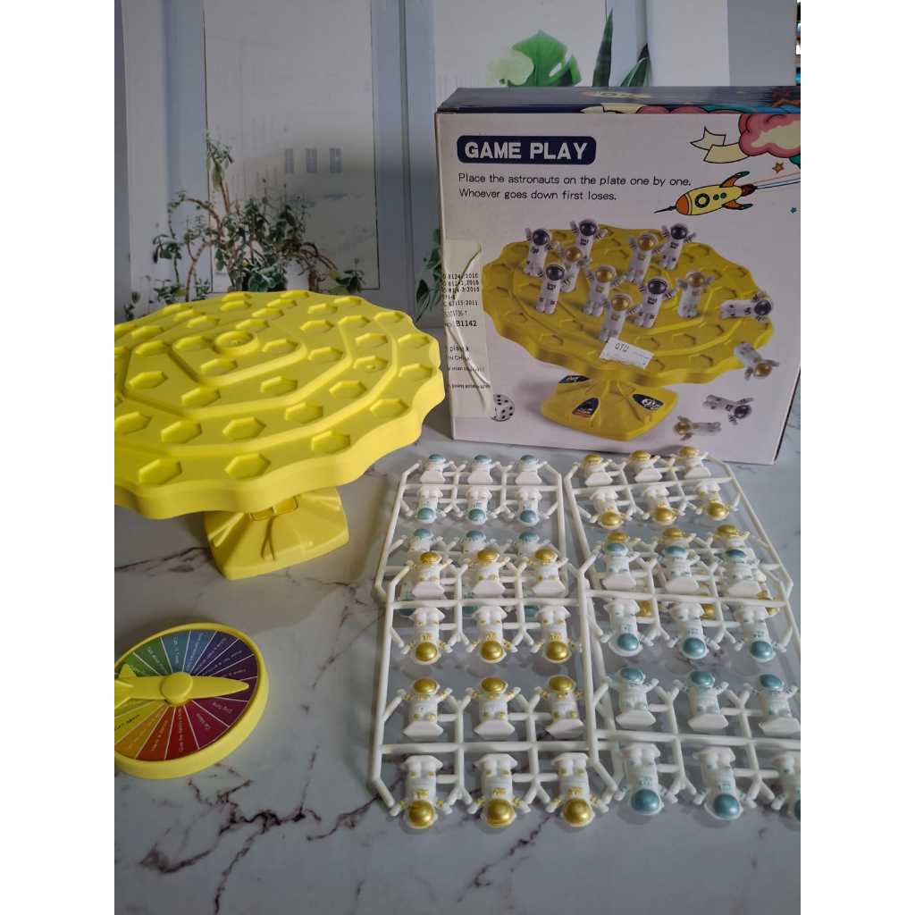 Kidzoona Balance Spaceman Astronaut Game Board