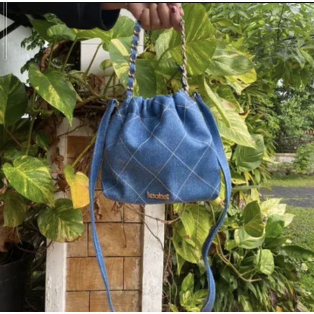 preloved tas selempang serut koolet