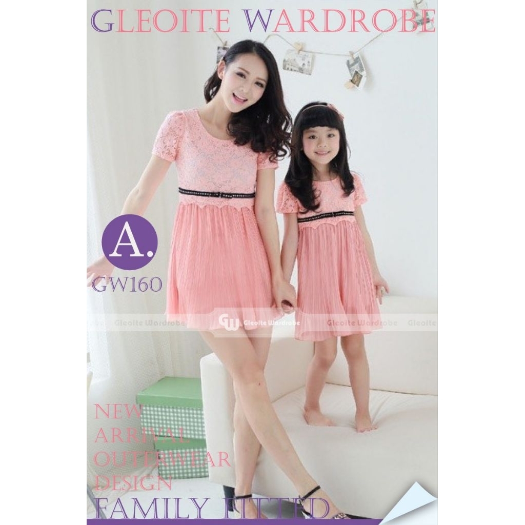 GW 160 A mom + kids dress