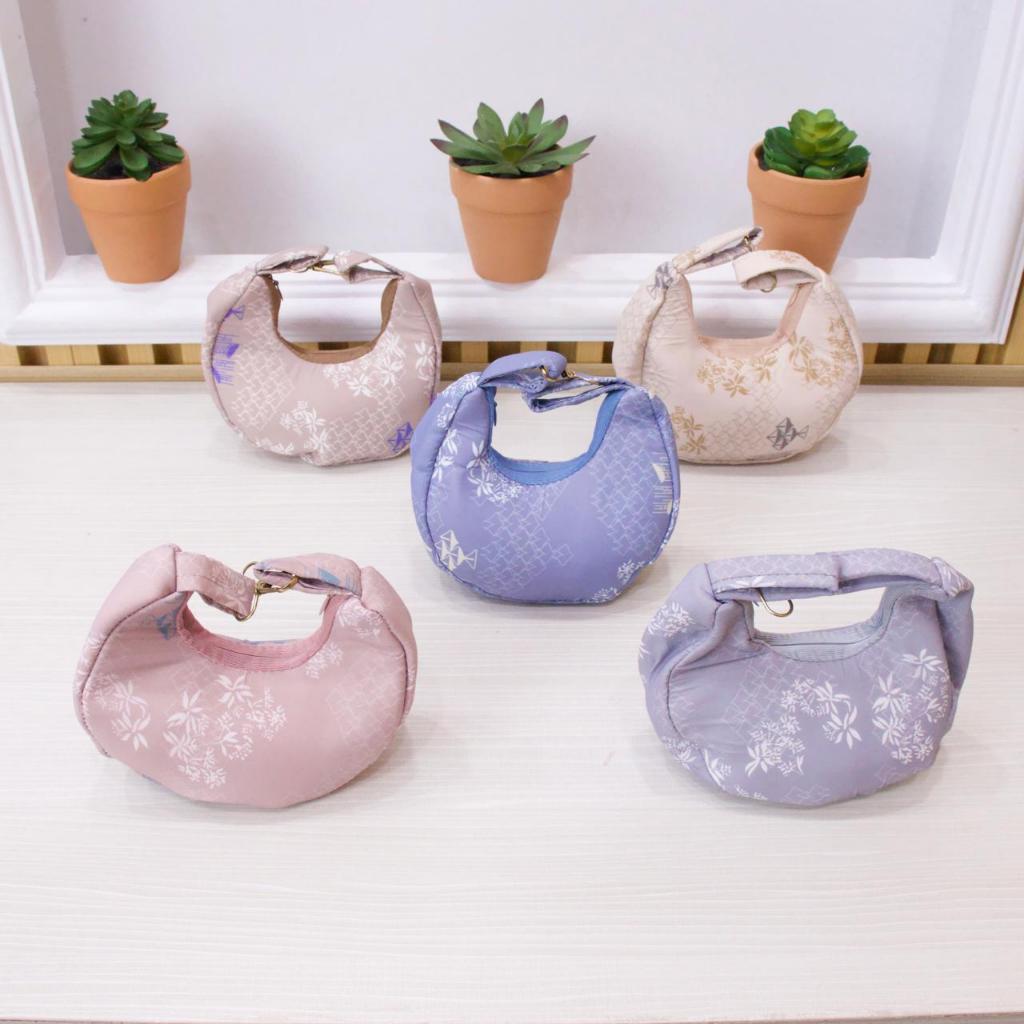 Mukena Travelling Mediana Bahan Adem Lembut Nyaman Dipakai Beribadah Simple Dibawa Kemanapun