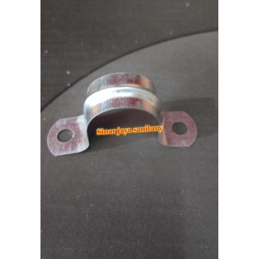 Klem omega 2inch / Klem dinding pipa 2inch