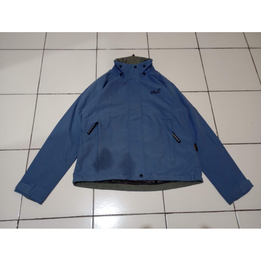 Jaket Outdoor Gunung Jack Wolfskin
